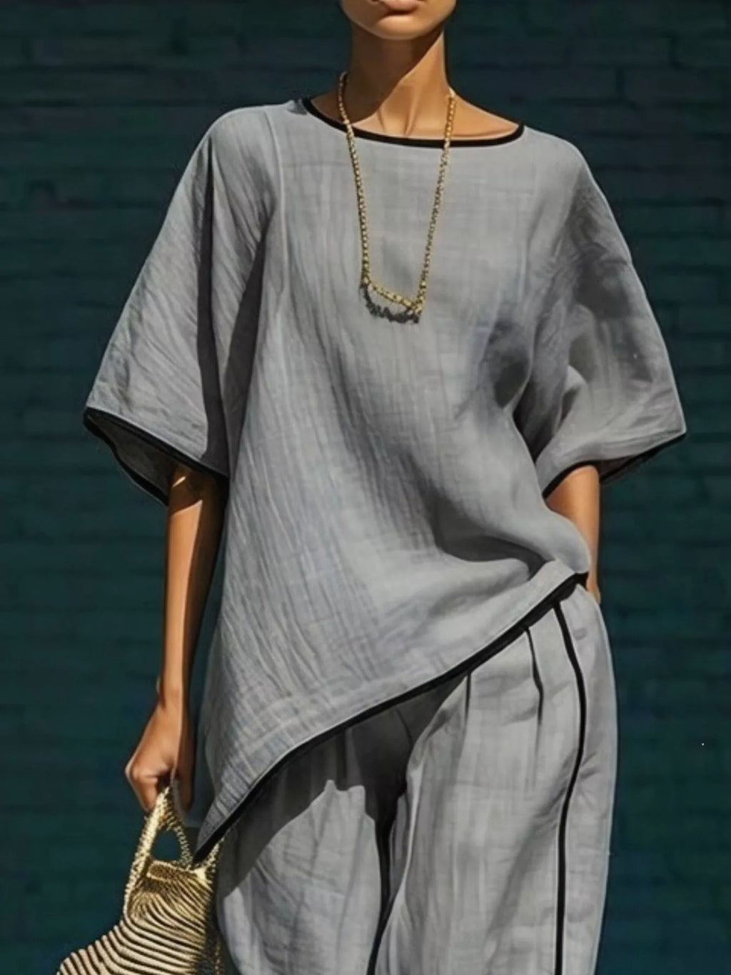 Contrast trim round neck top and pants set