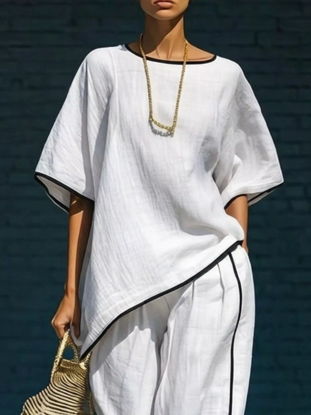 Contrast trim round neck top and pants set