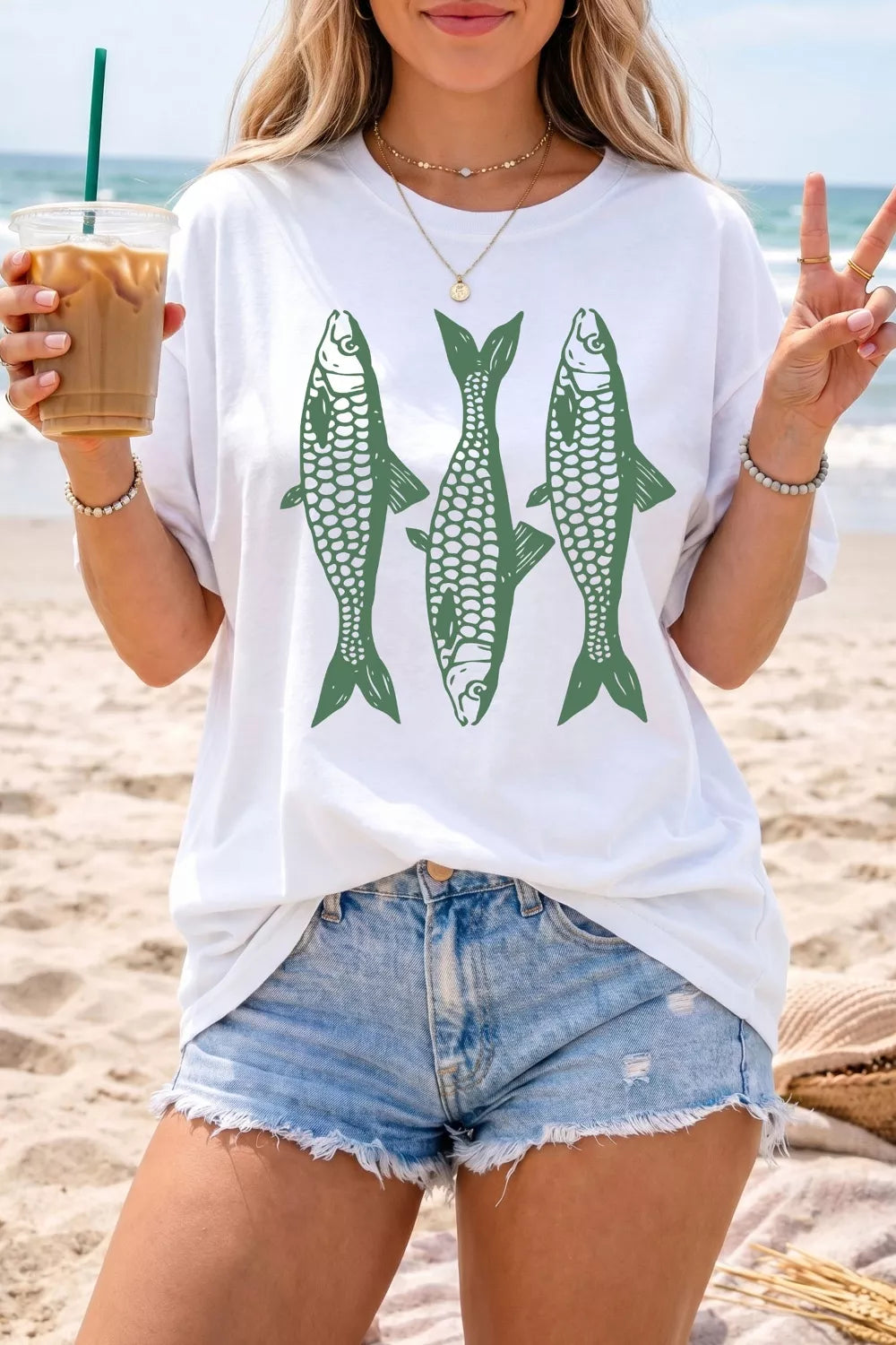 Fish graphic tee in white
