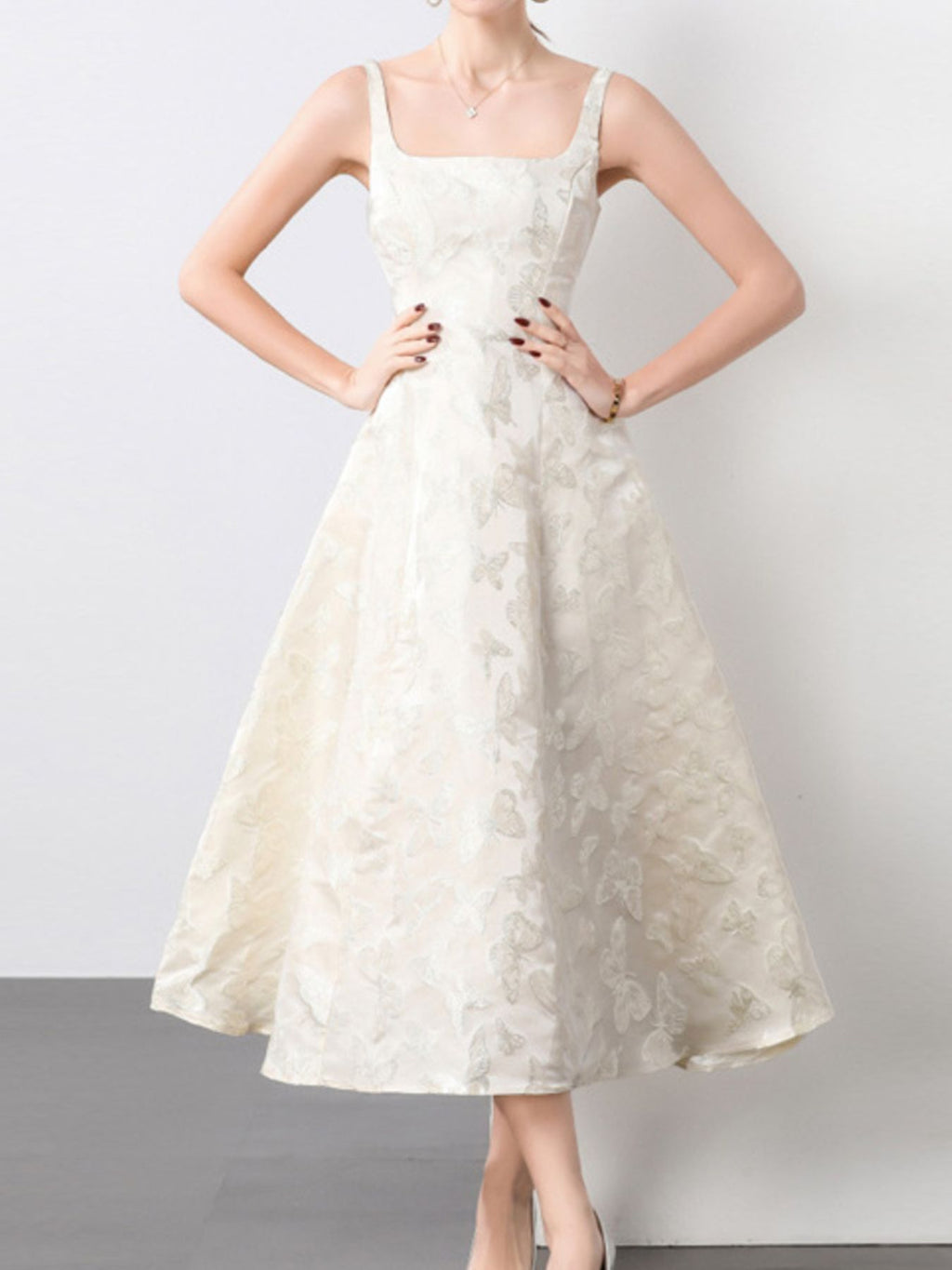 White brocade butterfly pattern A-line sleeveless midi dress - Lilagrey