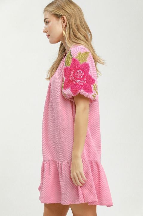 Floral embroidered textured jacquard dress in light pink