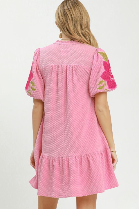 Floral embroidered textured jacquard dress in light pink
