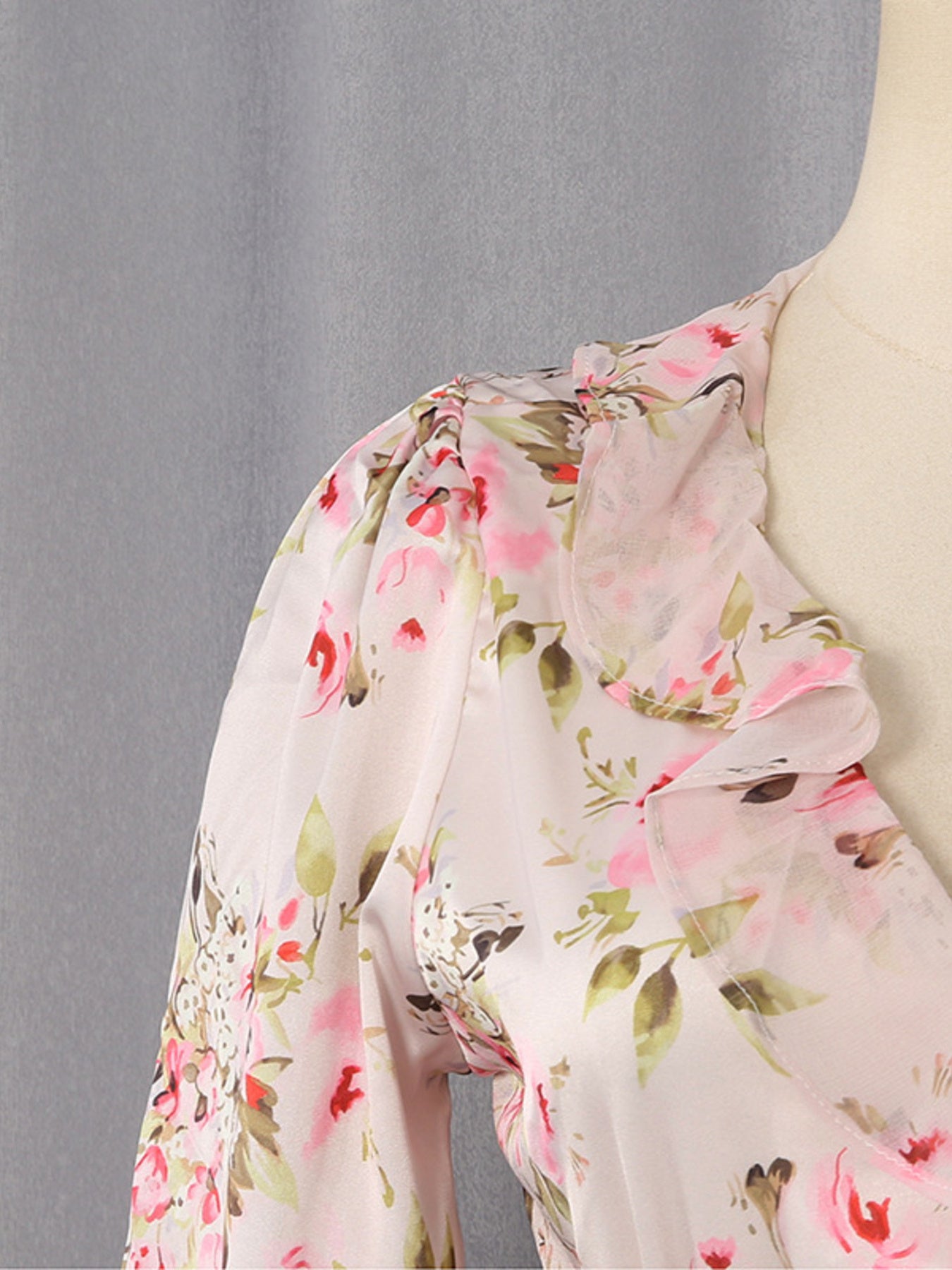 Multicolor floral ruffle mini dress with long sleeves - Lilagrey