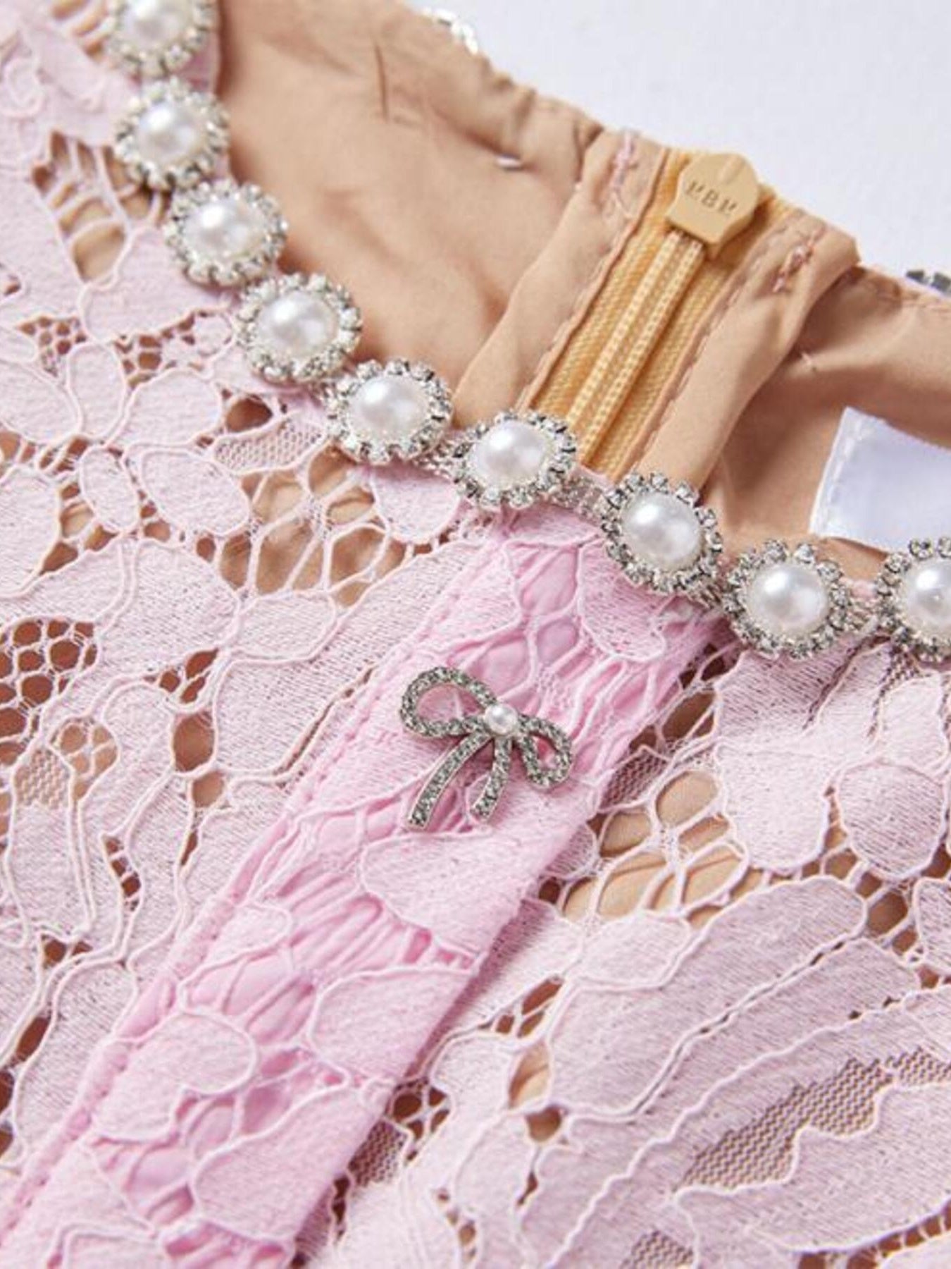 Powder pink lace short sleeve mermaid dress - Lilagrey