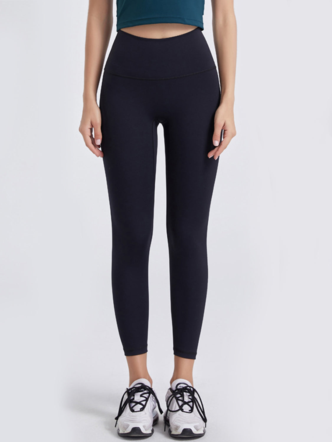 high-waisted sports leggings with wide waistband