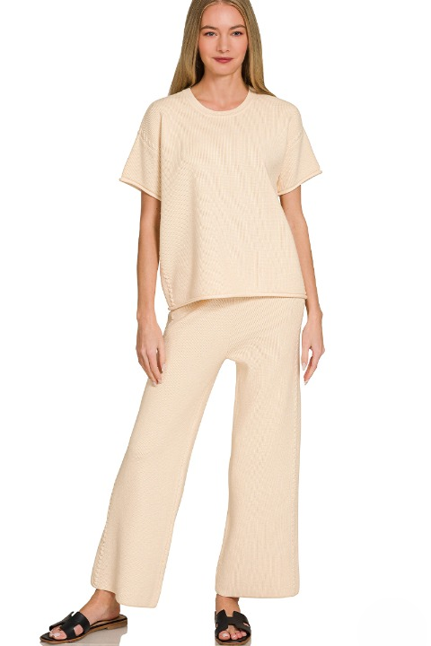 Viscose round neck top and pants set in light beige