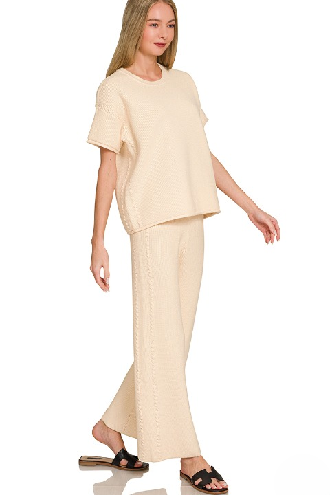 Viscose round neck top and pants set in light beige