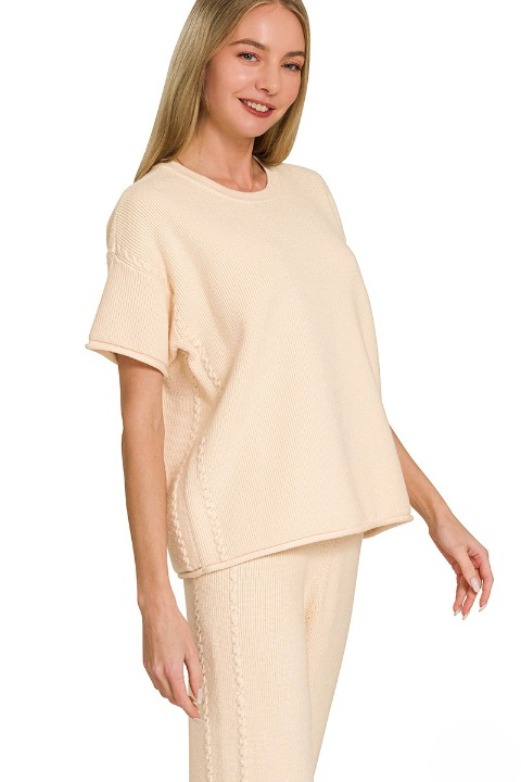 Viscose round neck top and pants set in light beige