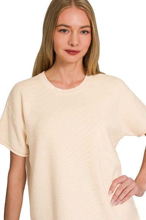 Viscose round neck top and pants set in light beige